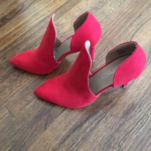 Brand new red heels
